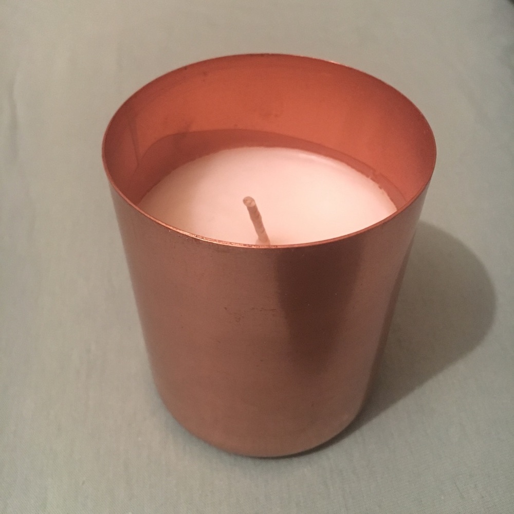 FabFitFun Anderson Lilley Candle
